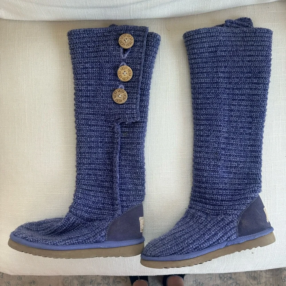 UGG Australia Knit Tall Boots Purple Button Sweater Boots Women’s Size 5